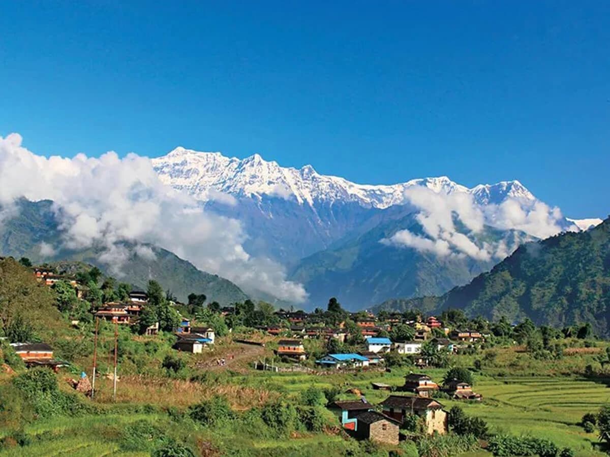 A view of Takam Village and Dhaulaugiri
