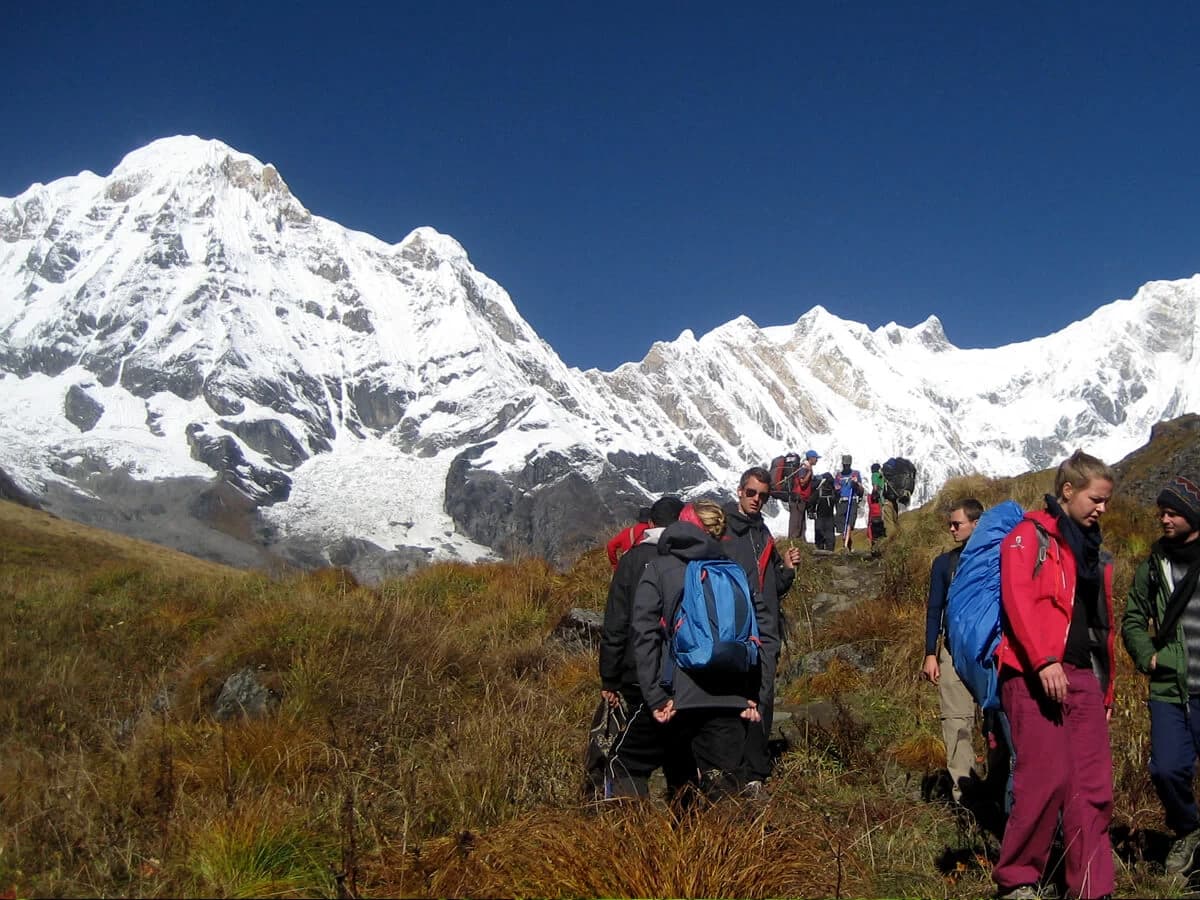 annapurna base camp stunning views in October trek