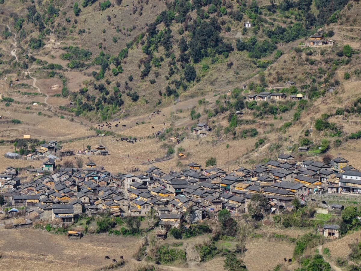 Gurja Khani in lower Dhaulagiri Trek