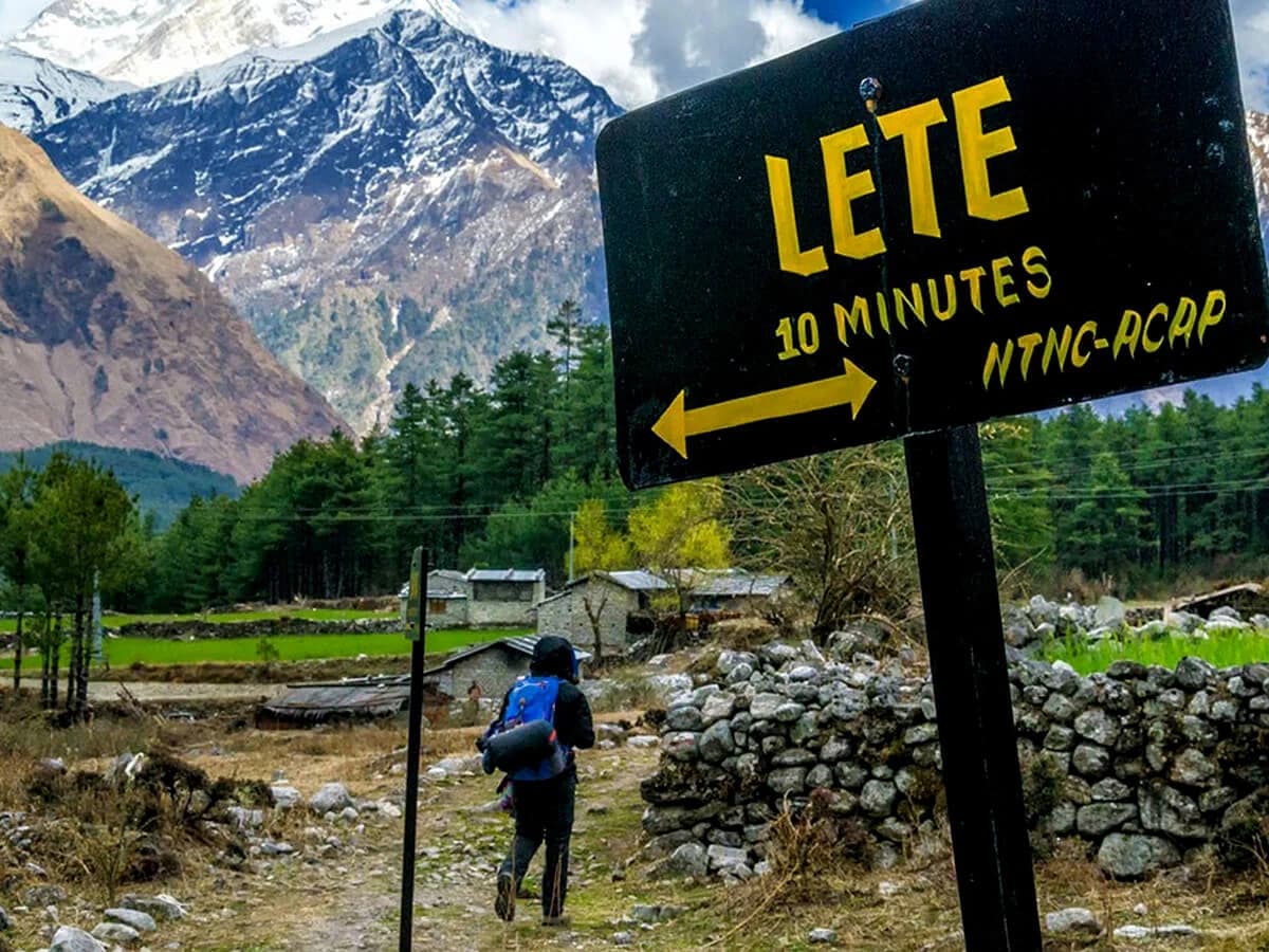 Lete in Mustang that links round Annapurna with north base camp route