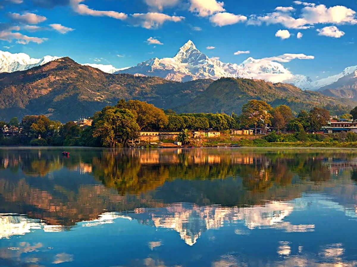 The lake city of Pokhara - best place for couples in Nepal