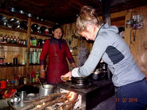 Our Client Learning Cooking In Manaslu Teahouse
